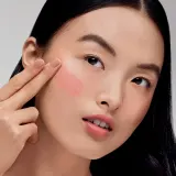 Estee Lauder Futurist Blushmaker Dewy Cheek Tint жидкие румяна-тинт 10 мл, оттенок Across the Dancefloor — фото 3
