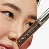 Clinique Just Browsing Tinted Volumizing Gel гель для бровей с микроволокнами Ebony, 4.3 мл — фото 4