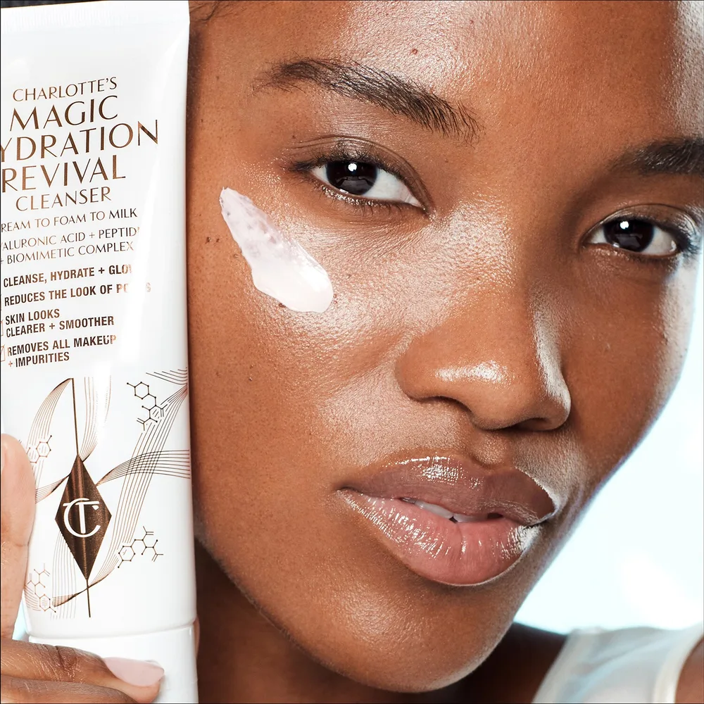 Демакияж молочко Micellar Cleansing Water Charlotte Tilbury Magic Revival Cleanser