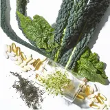 Жидкое средство для снятия макияжа в формате для путешествий Youth To The People Superfood Cleanser — фото 2