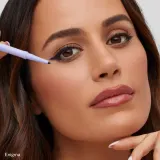 Прецизионный и долговременный гелевый eyeliner Kosas Soulgazer, 0.35 г, оттенок Bewitch — фото 4