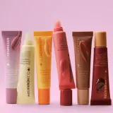 Увлажняющий и антивозрастной уход за губами OLEHENRIKSEN Pout Preserve Lip Treatment, оттенок Citrus Sunshine — фото 1
