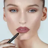 Карандаш для губ PAT McGRATH LABS Legendary Longwear Lip Liner, 1.2 г, оттенок Beyond Beige — фото 1