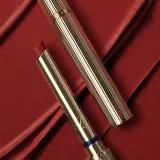 ESTEE LAUDER Pure Color Explicit Silk Matte Lipstick помада для губ матовая, 7 г, оттенок 112 High Frequency — фото 4