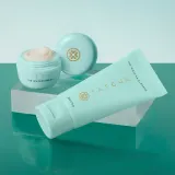 Дуэт для очищения и увлажнения (путешественный формат) Tatcha Duo Clarifying Cleanse & Hydrate, 50 мл — фото 2