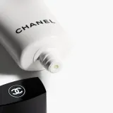 Очищающая крем-пенка с камелией Chanel LA MOUSSE, 150 мл — фото 1