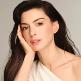 Легкий крем для лица с продвинутым лифтингом и упругостью Shiseido Vital Perfection, 50 мл — фото 5