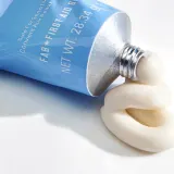 Бальзам для зрелой проблемной кожи с диметиконом First Aid Beauty Ultra Repair Rescue Balm, 63.7 г — фото 3