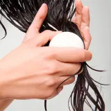 Уход, облегчающий расчесывание - кондиционер для волос Sephora Collection Hair conditioner in a block, 80 г, оттенок Coconut — фото 1
