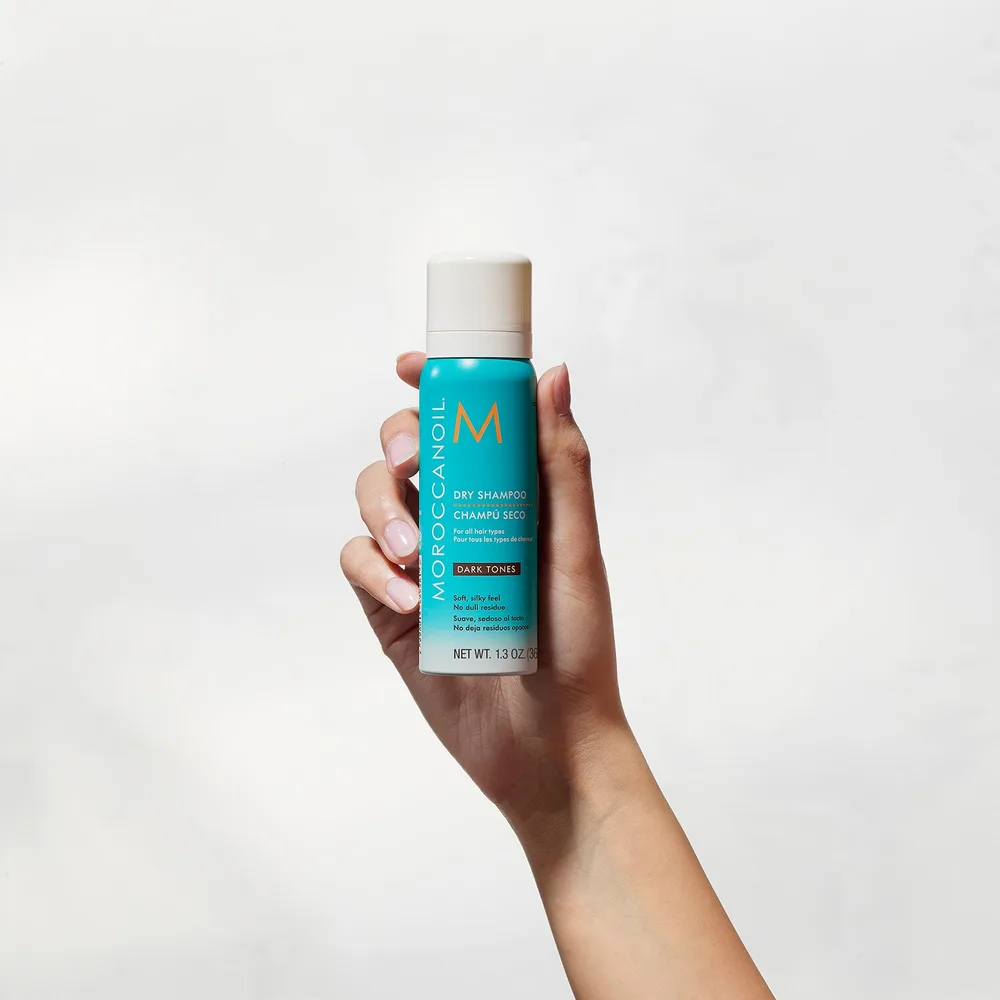Moroccanoil Dry Shampoo Dark Tones сухой шампунь для темных волос дорожный формат 65 мл