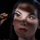 Интенсивная тушь для ресниц с рициновым маслом Grande Cosmetics GrandeDRAMA, 9 г — фото 1