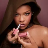 Интенсивно блестящий блеск для губ в стике Fenty Beauty Gloss Bomb Stix, 3.6 г, оттенок 14 - Lu$t Bunny — фото 1