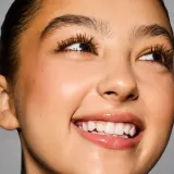 Уплотняющая утолщающая тушь для ресниц Fenty Beauty HELLA THICC VOLUMIZING MASCARA, оттенок Cuz I'm чёрный — фото 2