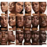 Макияж для лица: Крем-праймер "Сияние кожи" Fenty Beauty Pro Filt'r Soft Matte Powder Foundation, 9.1 г, оттенок 385 — фото 4
