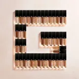 Рассветляющий уходовой тональный крем Givenchy Prisme Libre Skin-Caring Glow, 30 мл, оттенок N95 — фото 2