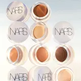 Розовый хайлайтер для лица NARS Light Reflecting Eye Brightener, 6 г, оттенок Amulet — фото 3