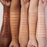 Длительный увлажняющий корректор Fenty Beauty Мы в расчете, 9 мл, оттенок 110W — фото 1