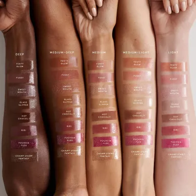 Розовый блеск для губ Fenty Beauty Gloss Bomb Universal Lip Luminizer, 9 мл