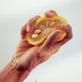 Erborian Yuza Sorbet легкая эмульсия для лица с витаминами 50 мл — фото 2