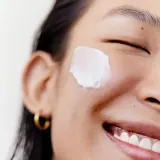 Успокаивающая ночная маска для лица с витамином C fresh Floral Recovery Calming Mask, 100 мл — фото 2