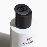 Лосьон Ревитализирующий для зрелой и проблемной кожи лица Chanel N°1 DE CHANEL, 150 мл — фото 1