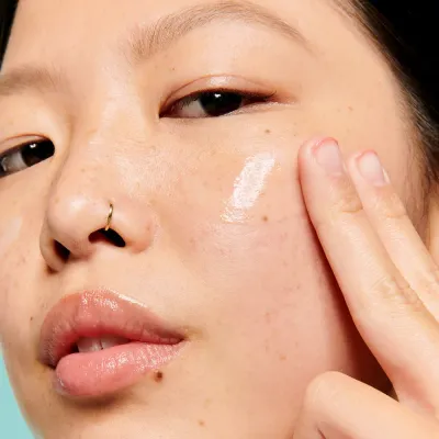 Легкий увлажняющий крем, сужающий поры Benefit Cosmetics The POREfessional Smooth Sip