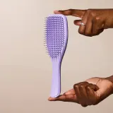 Набор косметики для волос "Шампунь и кондиционер" Tangle Teezer The Ultimate Detangler Naturally Curly 3C-4C, фиолетовый — фото 4