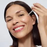 111SKIN Black Diamond Vitamin C Brightening Booster сыворотка-бустер для сияния кожи 20 мл — фото 3