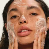 OLEHENRIKSEN Daily D-Clog Pore-Clearing гель для умывания с салициловой кислотой, 150 мл — фото 4