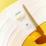Anua Zero-Cast Moisturizing Finish Sunscreen увлажняющий солнцезащитный крем SPF 50 50 мл — фото 1