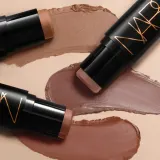 NARS The Multiple Sculpting Stick кремово-пудровый стик для контуринга, 8 г, оттенок Cayman — фото 3
