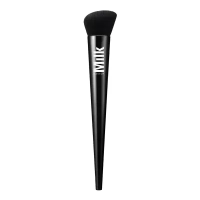 Milk Makeup Blending Brush кисть для макияжа лица скошенная 1 шт