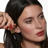 Chanel двусторонняя жидкая помада и блеск для губ, оттенок 152 Shake — фото 4