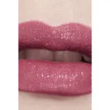 Chanel ROUGE COCO BAUME Shine увлажняющий оттеночный бальзам для губ 3 г, оттенок Blushing Pink — фото 5