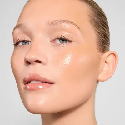 Refy Gloss Highlighter жидкий хайлайтер для лица нелипкий Topaz 20 мл