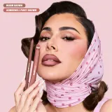 Huda Beauty Liquid Matte Mousse жидкая помада, 7,5 мл, оттенок Pinky Brown Bombshell — фото 1