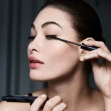 ESTEE LAUDER Sumptuous Rebel Mascara Тушь для ресниц удлиняющая Black 8 мл, чёрный — фото 3