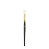 Кисть для макияжа M Brush by Maxineczka 05 с мягким ворсом, для точного нанесения и растушевки — фото 3