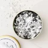 Био-глиттер для лица и тела Ministerstwo Dobrego Mydla Facegroovin's glitter Silver серебряный, частицы двух размеров — фото 2