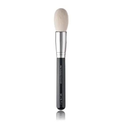 Кисть для пудры MINTI Collection Tapered Powder F60 синтетический ворс, деревянная ручка, длина 19 см