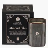 Свеча ароматическая Lubicz Gardens Almond Bliss квадратная высокая, соевый воск, миндаль, пралине, шоколад и ваниль, около 38 часов, 225 г — фото 1