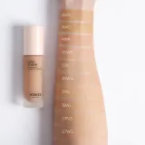 Тональный крем KIKO Milano Love Fusion 24H Moisture Radiant Foundation увлажняющий, нейтрально-золотистый подтон, 2.7NG Neutral Gold, 30 мл — фото 2