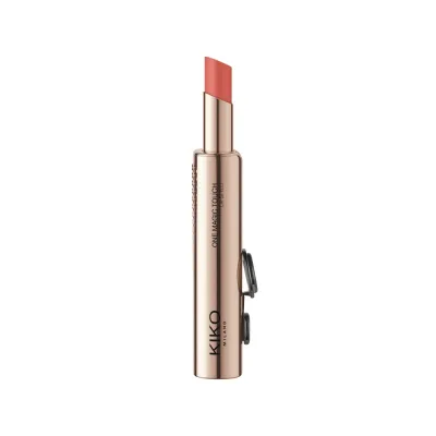 Помада для губ KIKO Milano One Magic Touch Lip Stylo полуматовая увлажняющая, тонкий стик, оттенок 07 Coral Cue, 2.5 г