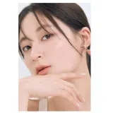 Хайлайтер для лица Romand See-Through Veillighter мягкое сияние, лёгкая текстура, оттенок 01 Sunkissed Veil, 5.5 г — фото 3