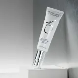 Осветляющая сыворотка с витамином C 10% ZO Skin Health 10% Vitamin C Self-Activating, 50 мл — фото 2