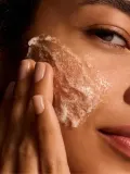 Очищающий гель-скраб для лица IS CLINICAL Cleansing Complex Polish, 120 мл — фото 7
