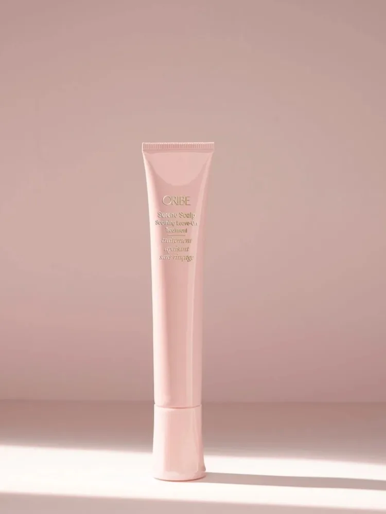 Успокаивающий несмываемый уход против перхоти Oribe Serene Scalp, 50 мл