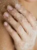 Шелковый скраб для тела зеленый чай и имбирь La Sultane de Saba Silk Protein Scrub Ginger Green Tea, 200 мл — фото 3