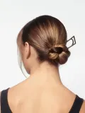 Невесомый лак подвижной фиксации для волос Oribe Signature Superfine Hair Spray, 300 мл — фото 5