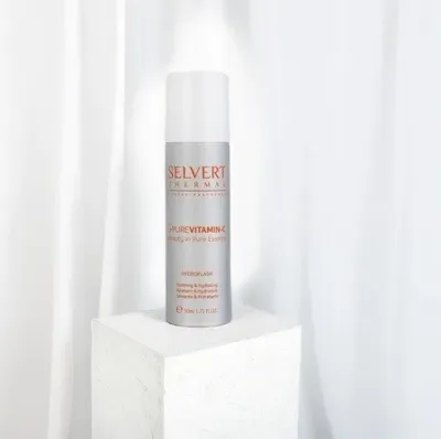 Освежающая мист-дымка с витамином C для сияния лица Selvert Thermal, 50 мл